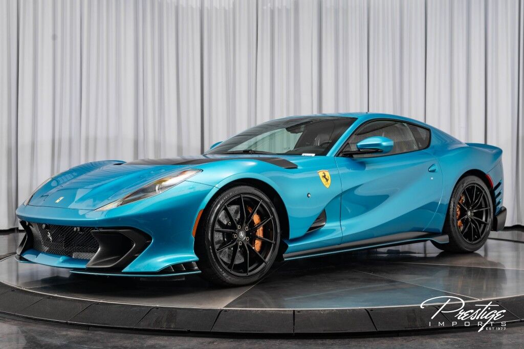 2023 Ferrari 812 Competizione, 6/30