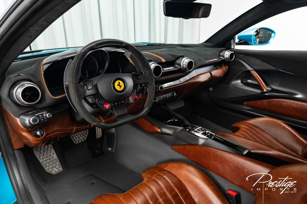 2023 Ferrari 812 Competizione, 17/30
