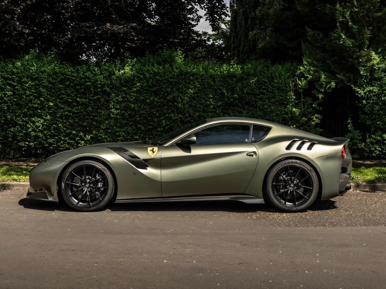2017 Ferrari F12 TDF, 7/20