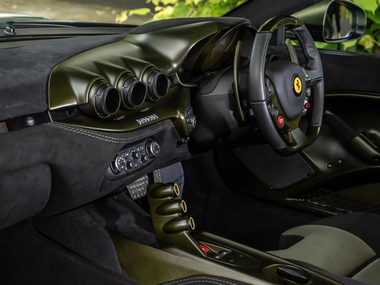 2017 Ferrari F12 TDF, 17/20