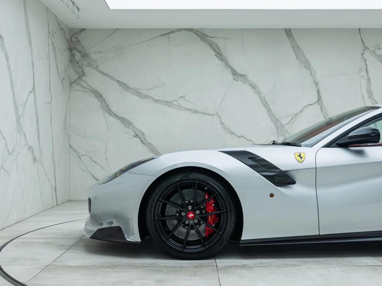 2017 Ferrari F12 TDF, 6/18