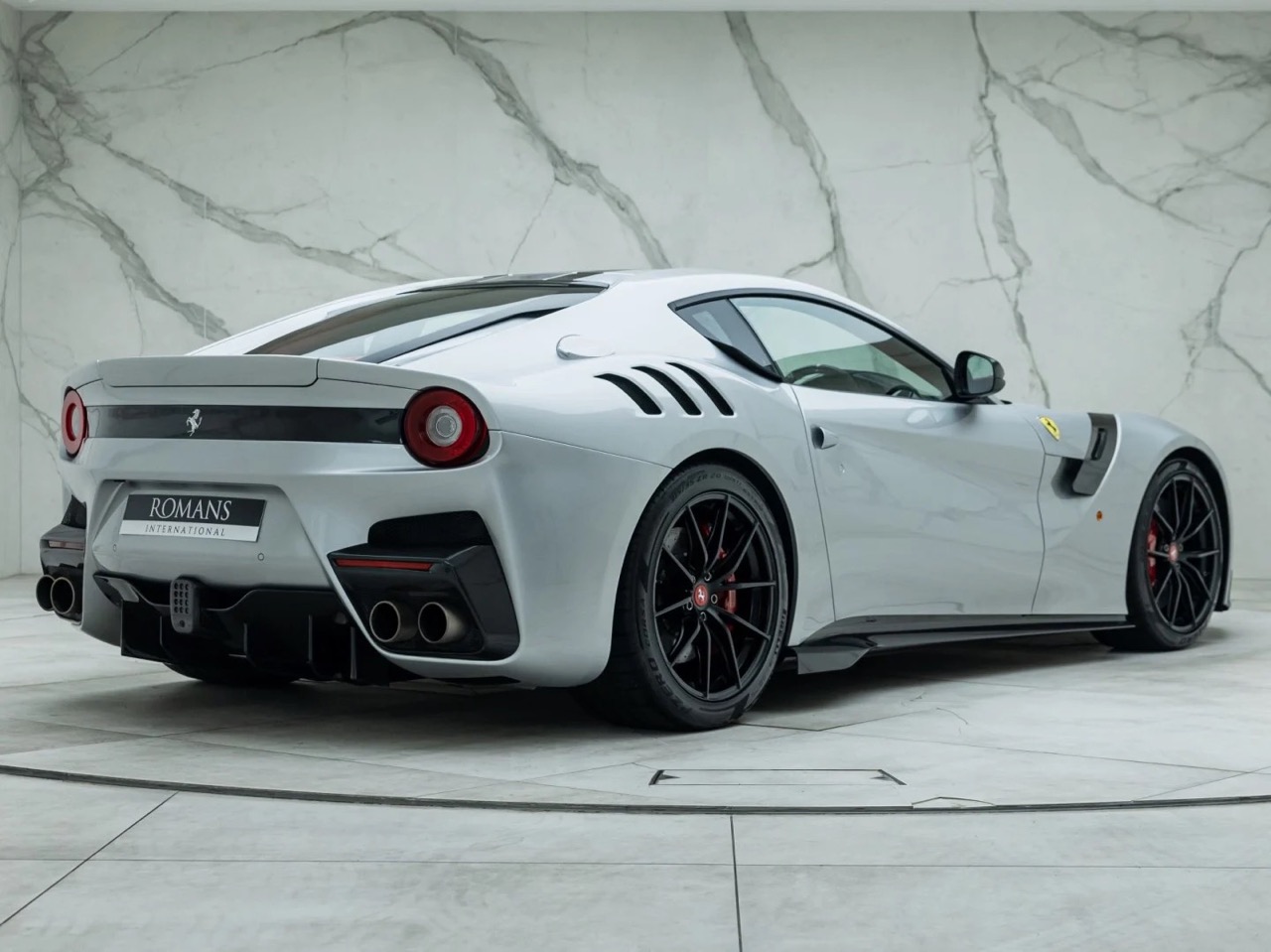2017 Ferrari F12 TDF, 15/18