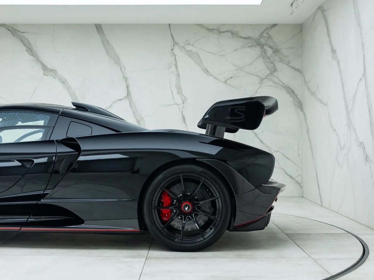 2019 McLaren Senna, 10/40