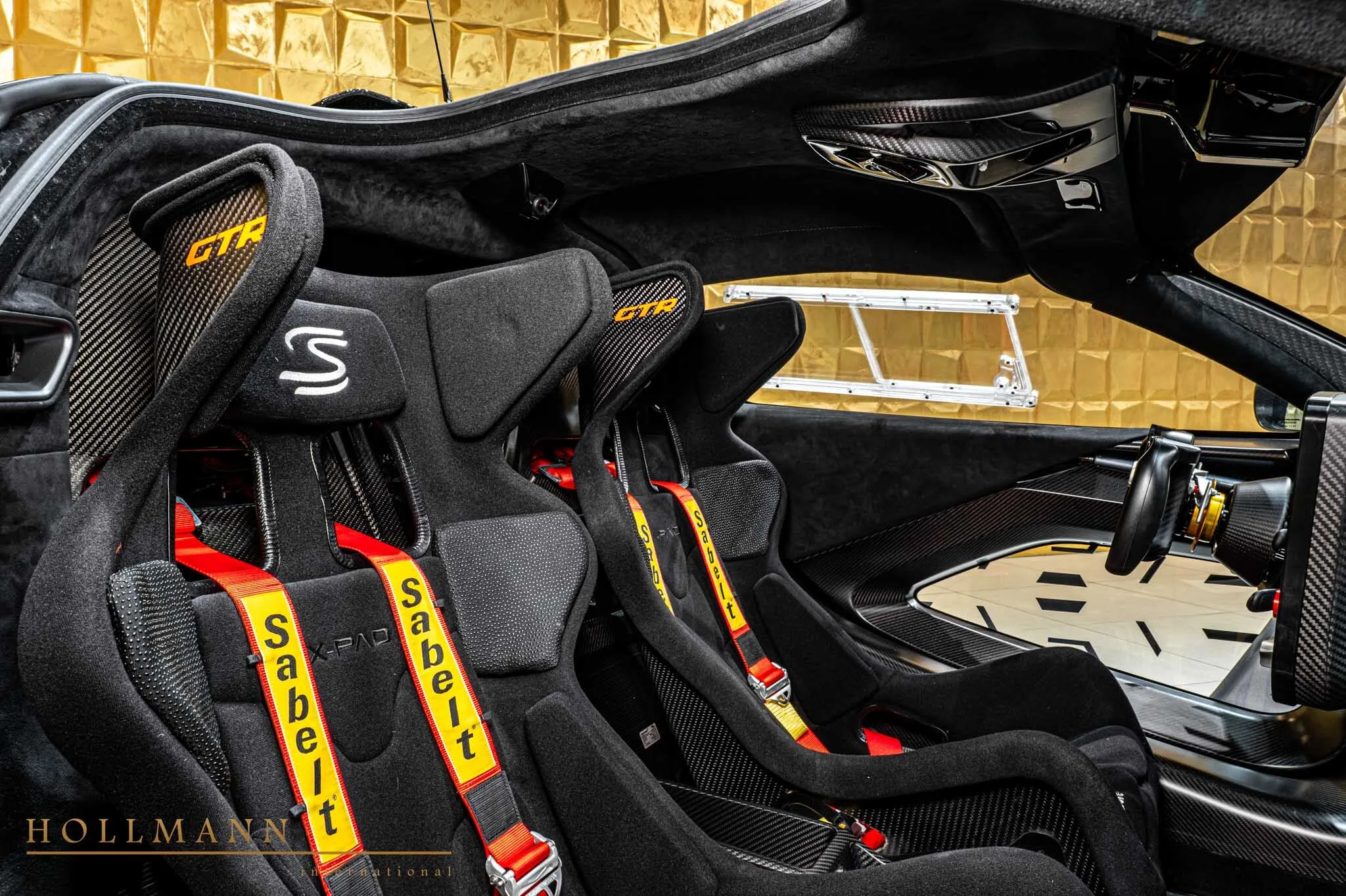 2024 McLaren Senna GTR interior, seats, Black