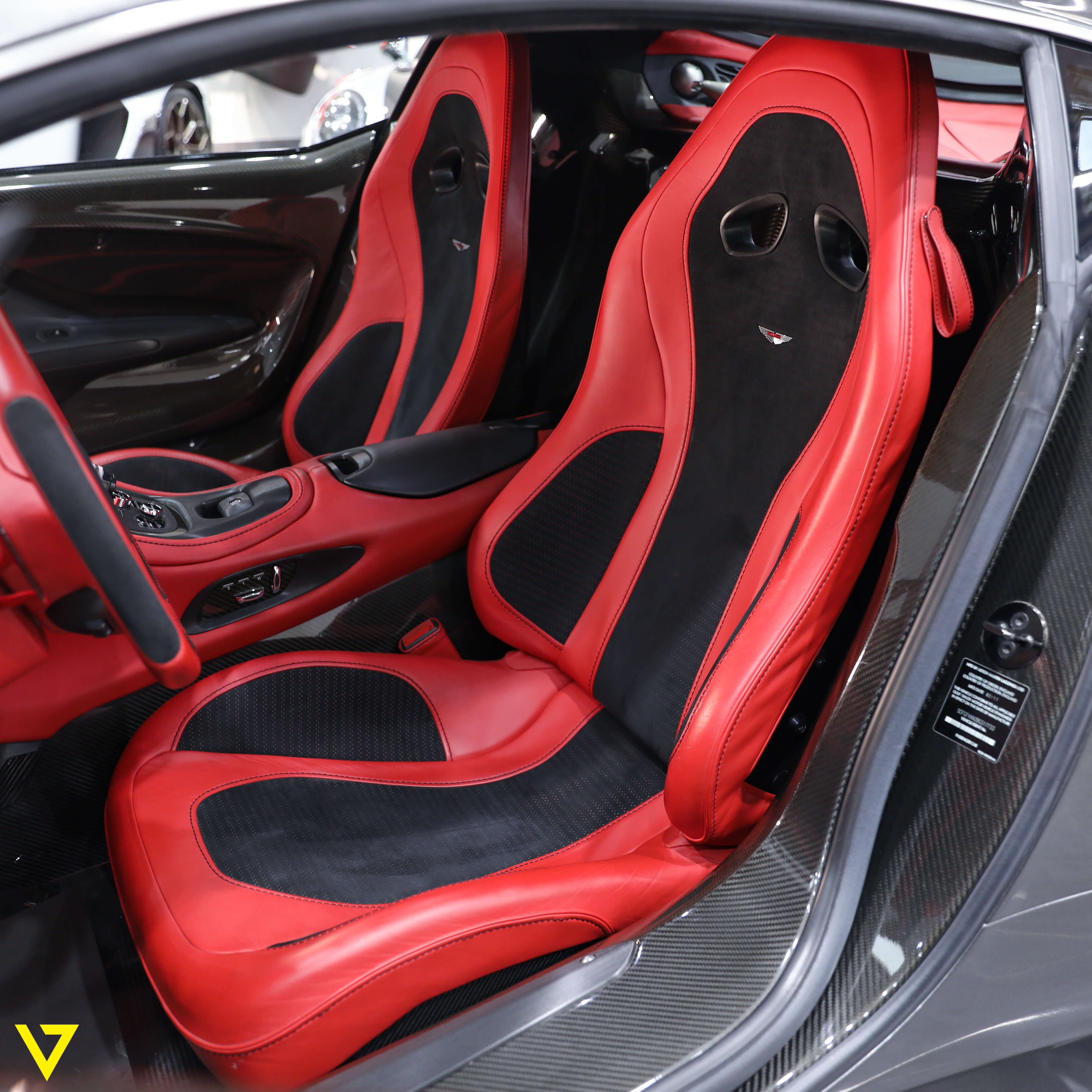 2011 Aston Martin One-77, 2/15