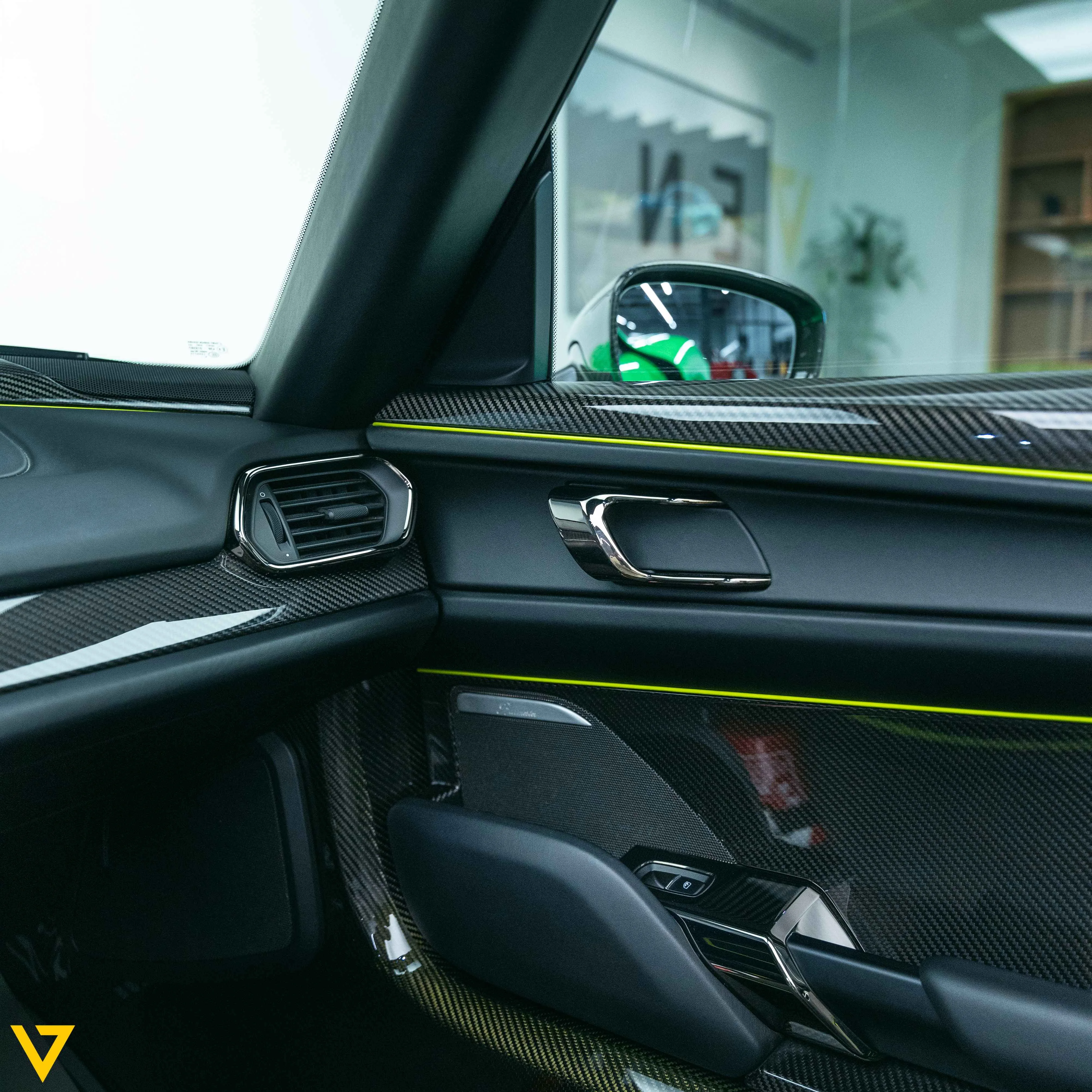 2015 Porsche 918 Spyder Weissach interior, door panel