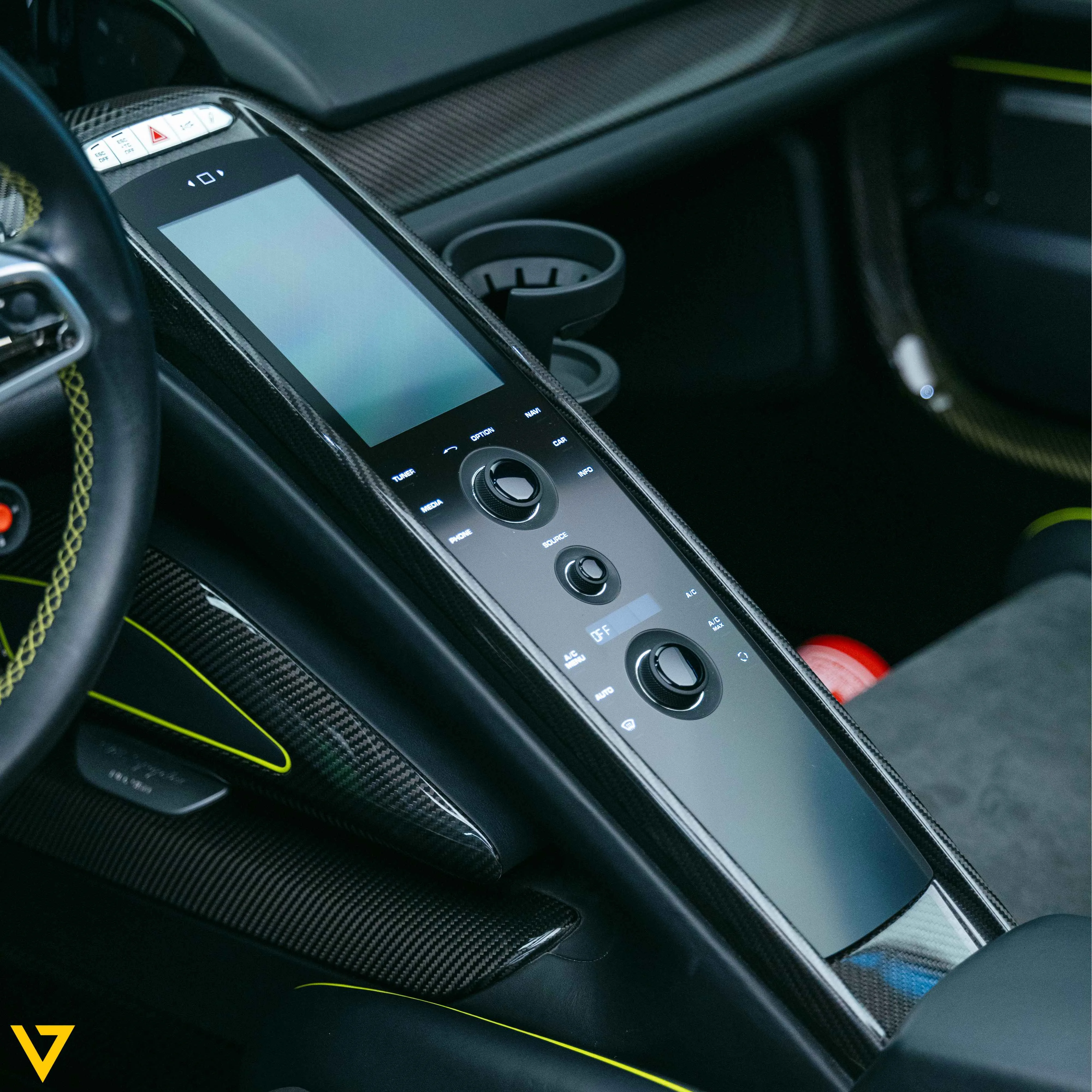 2015 Porsche 918 Spyder Weissach interior, center console