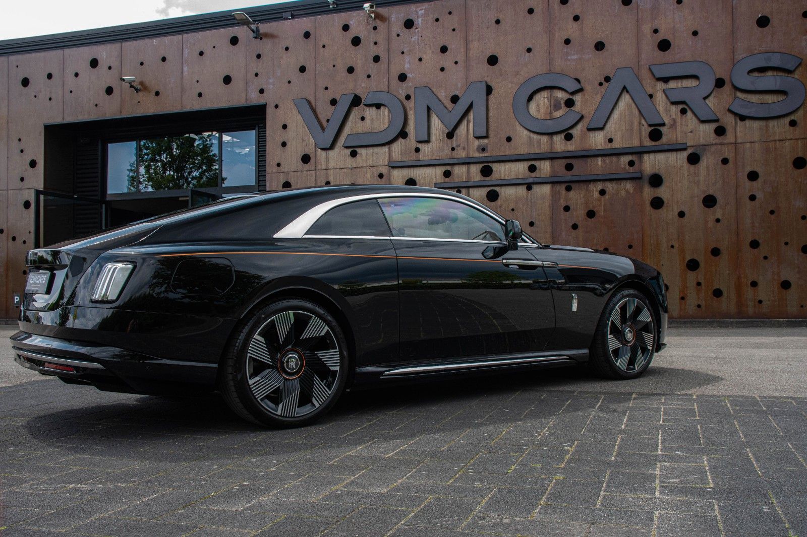 2024 Rolls-Royce Spectre, 12/13