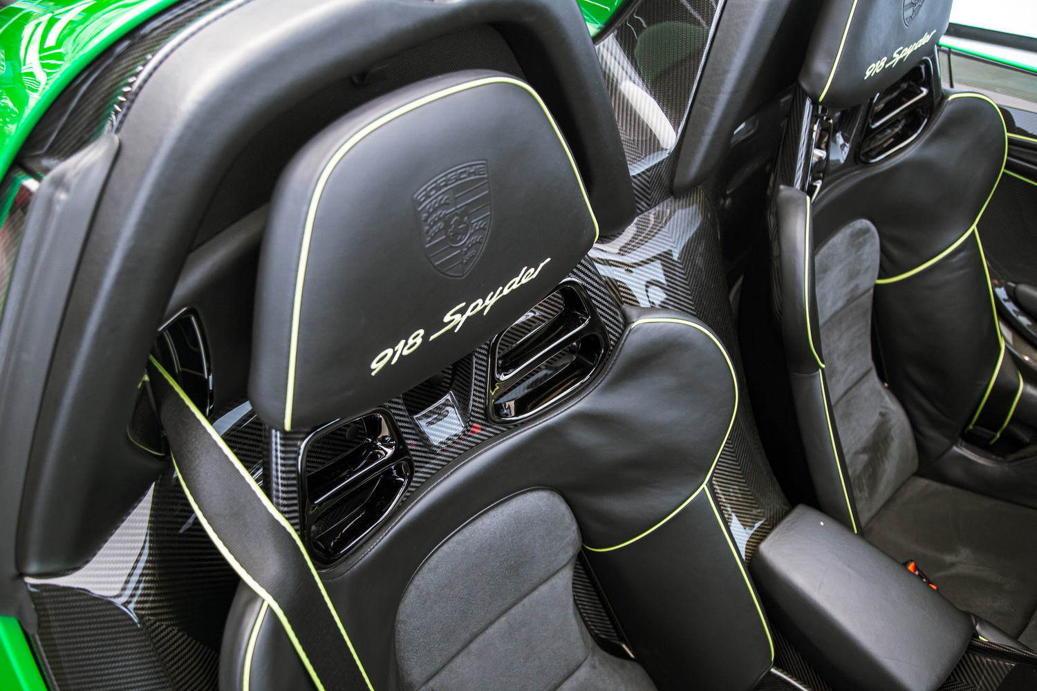 2015 Porsche 918 Spyder, 10/20