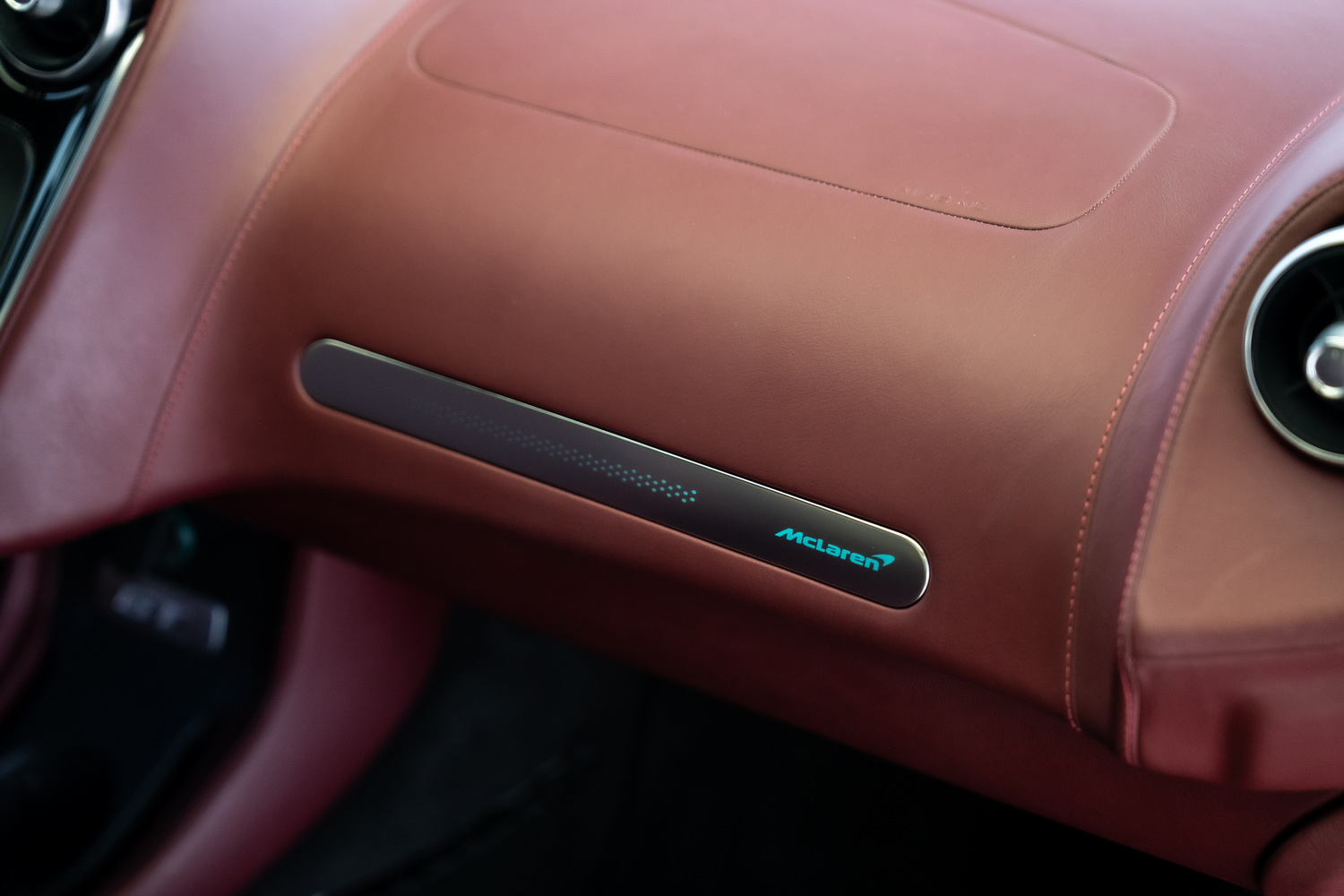 2020 McLaren GT, 4/16