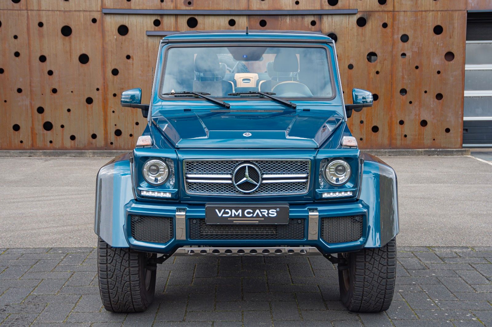 2018 Mercedes-Maybach G 650 Landaulet, 2/20