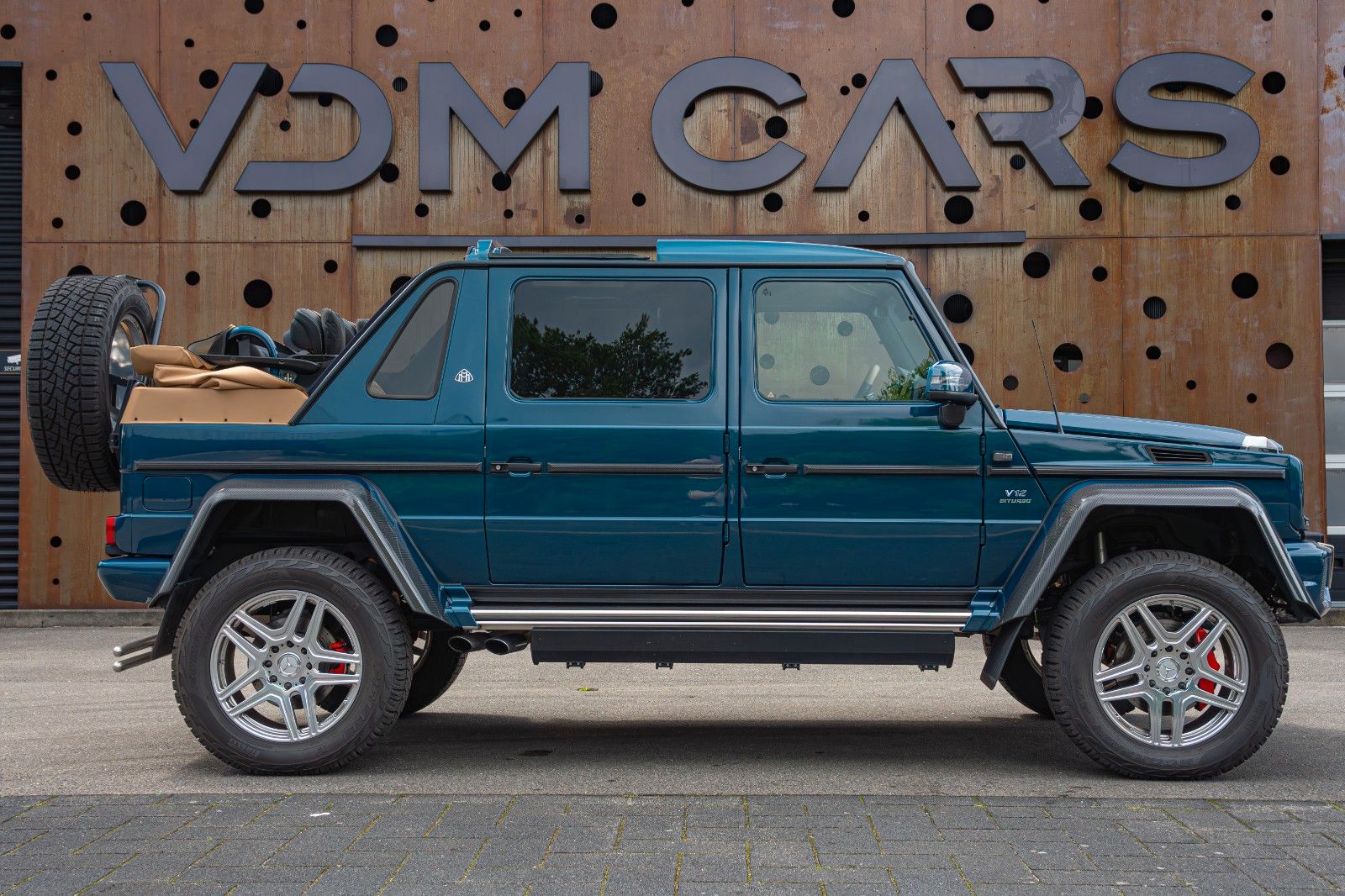 2018 Mercedes-Maybach G 650 Landaulet, 6/20