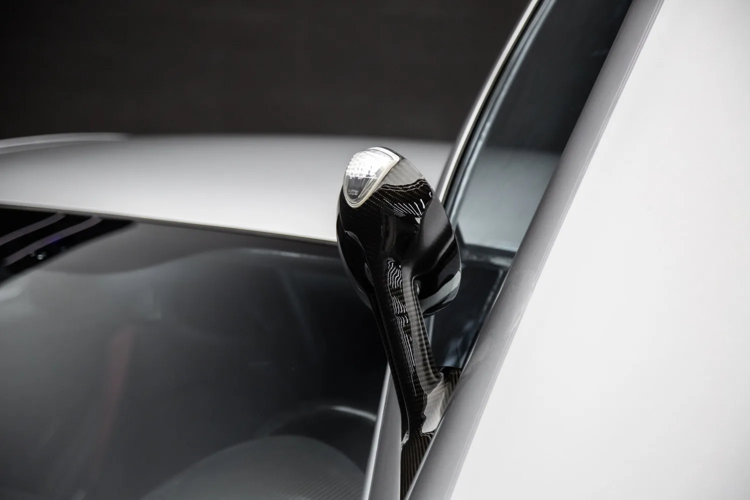 2007 Mercedes-Benz SLR McLaren 722 Edition interior, center console