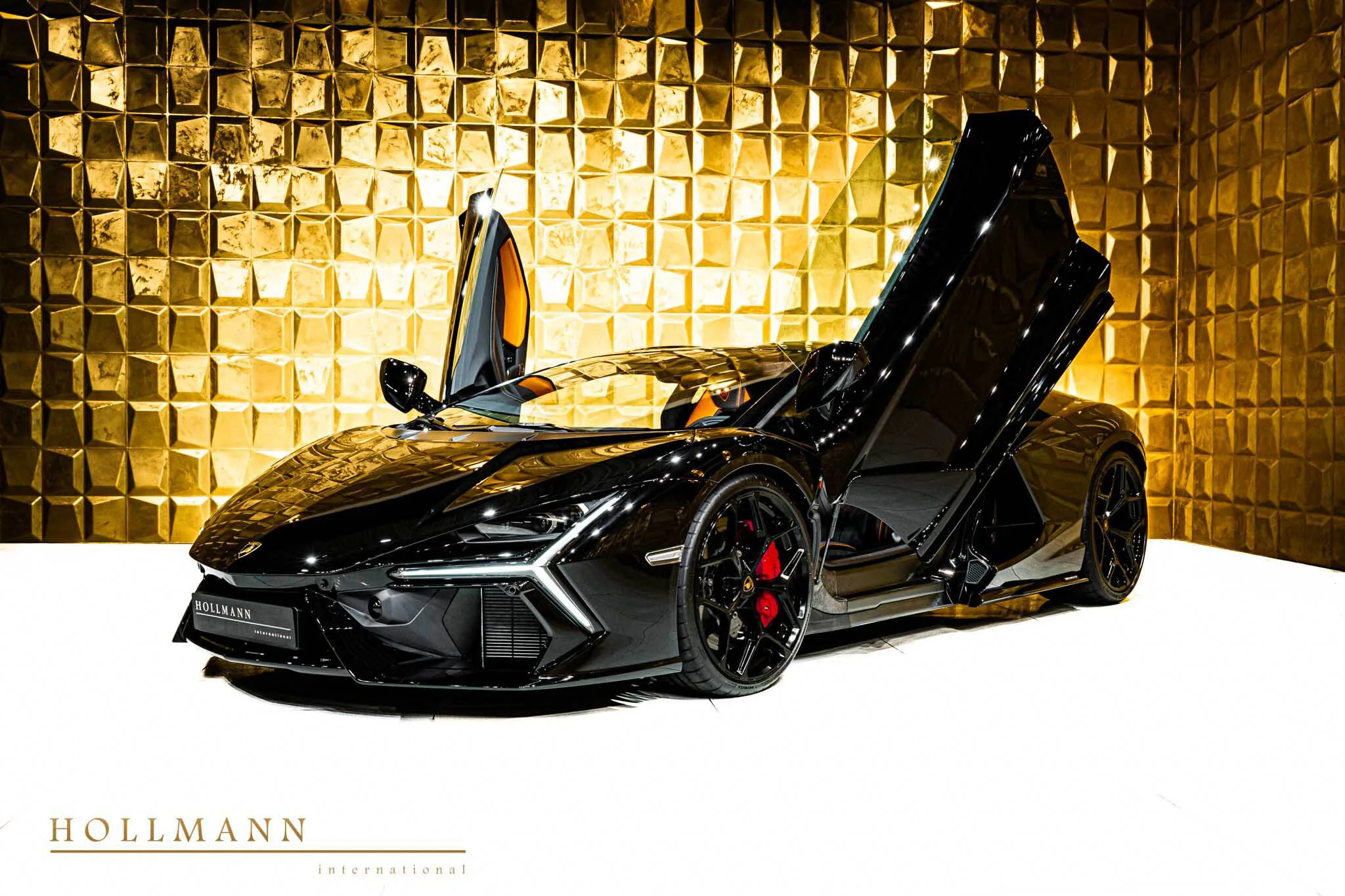 2024 Lamborghini Revuelto
