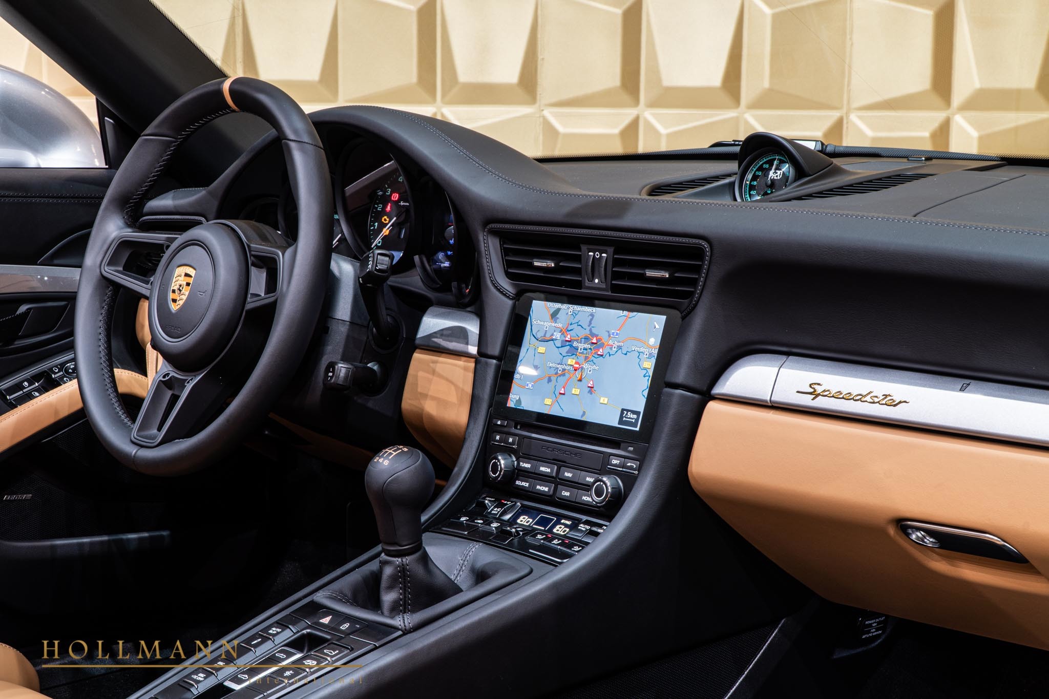 2019 Porsche 911 Speedster - Hollmann, 17/20