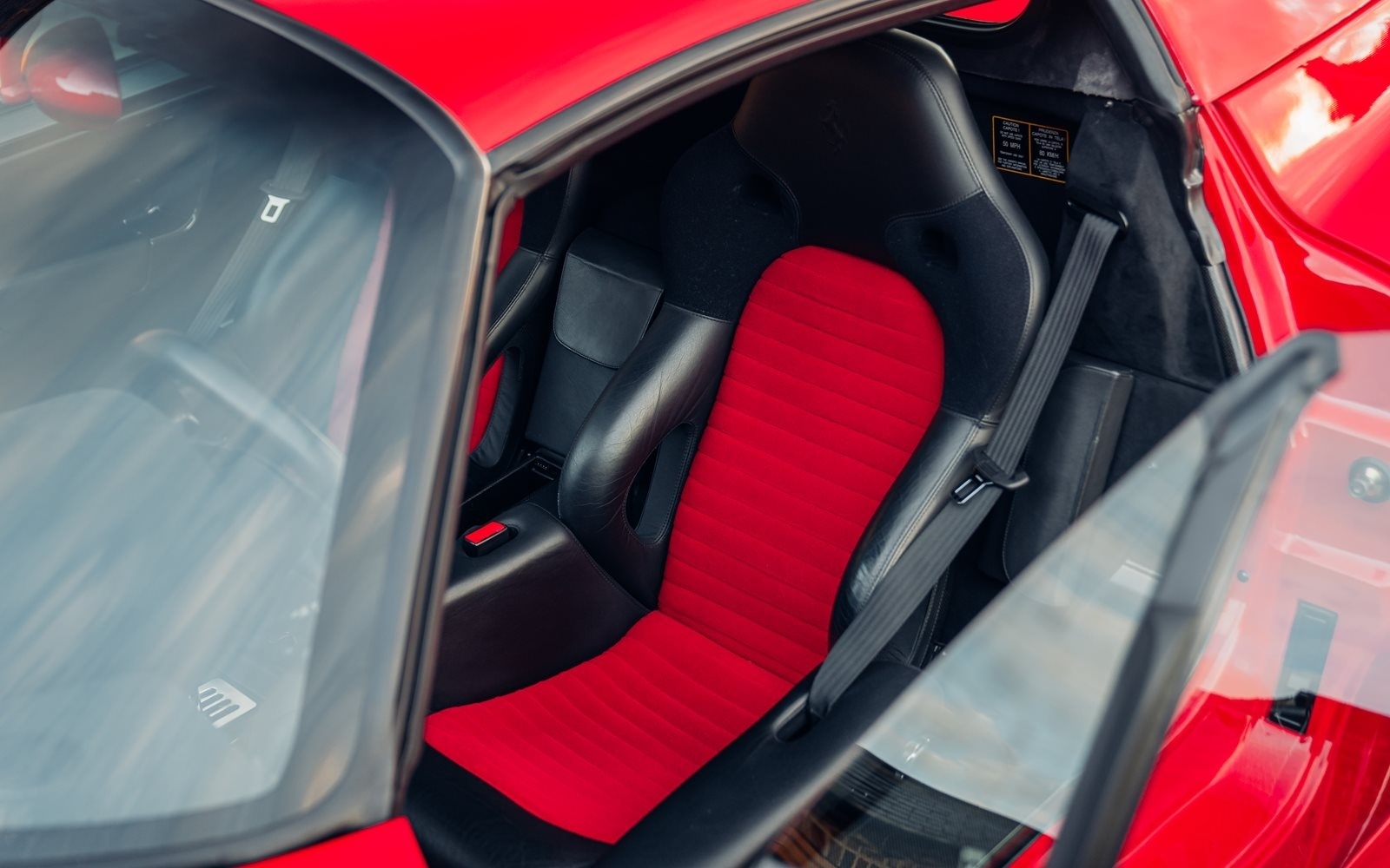 1997 Ferrari F50, 3/19