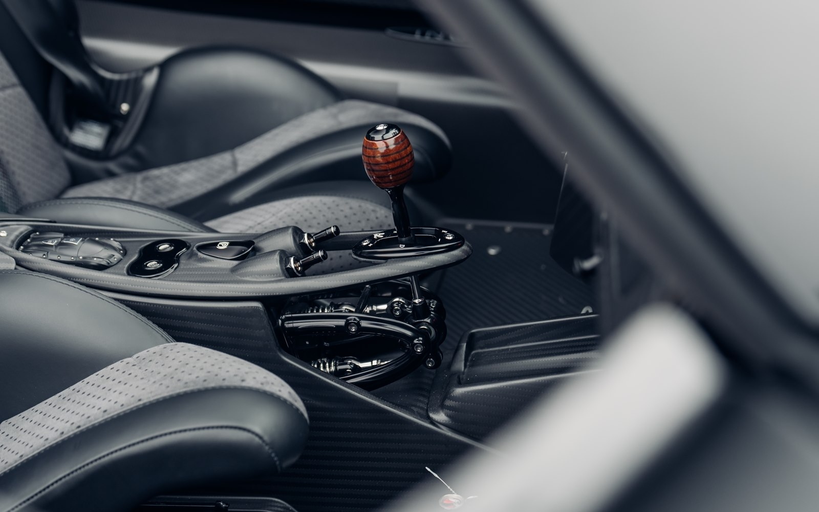 2022 Pagani Huayra Roadster BC, 19/20