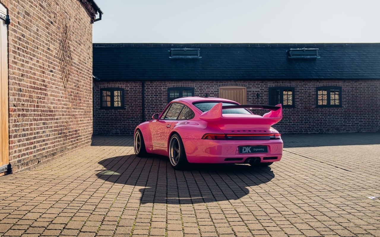 1995 Porsche 911 Gunther Werks GWX ‘Bubblegum’, 6/20