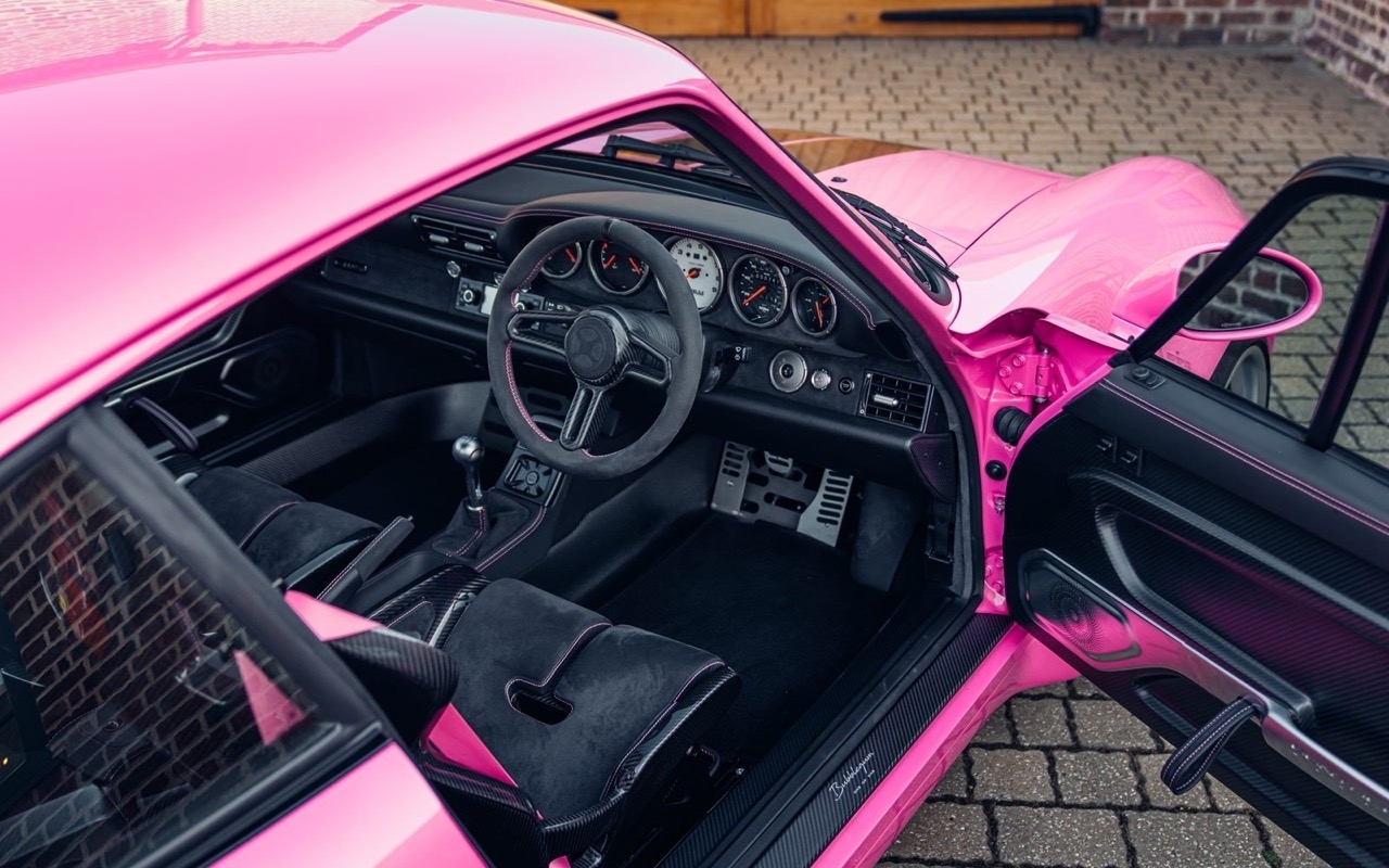1995 Porsche 911 Gunther Werks GWX ‘Bubblegum’, 10/20
