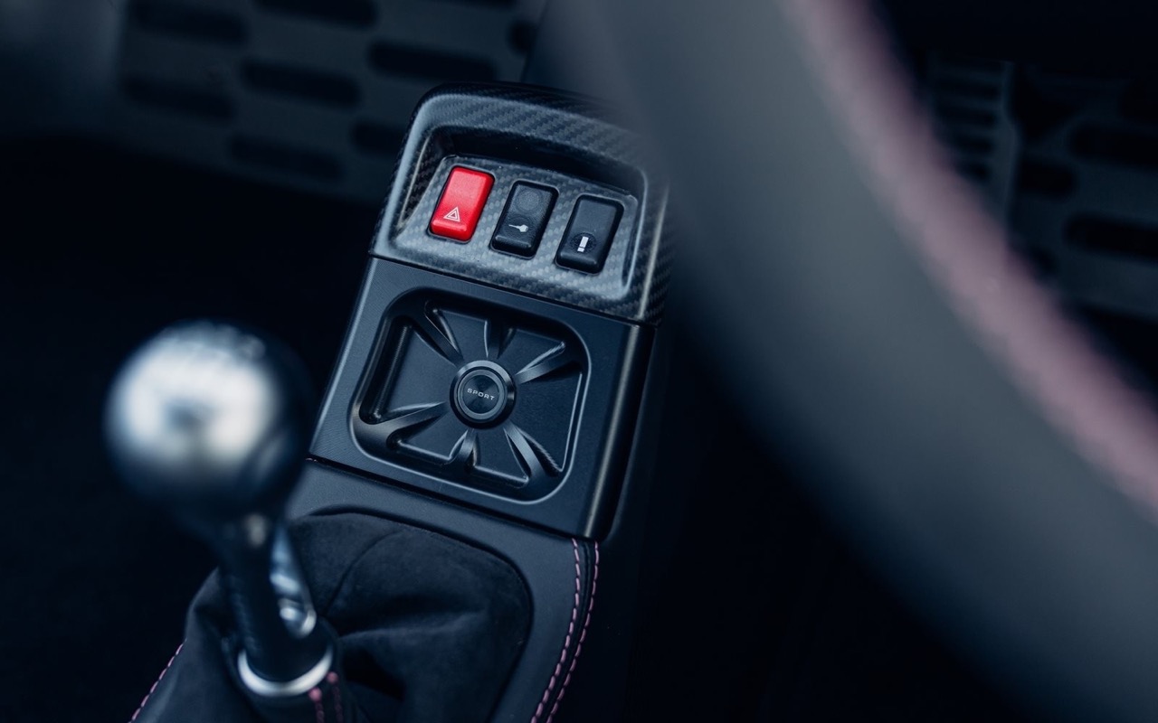 1995 Porsche 911 Gunther Werks GWX ‘Bubblegum’, 19/20