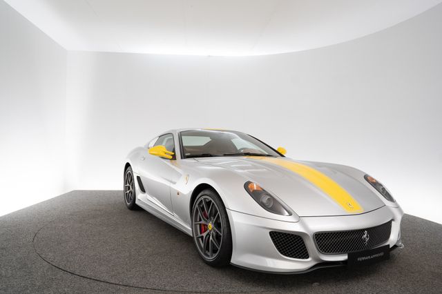 2010 Ferrari 599 GTO, 9/20
