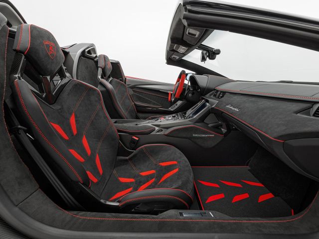 2018 Lamborghini Centenario Roadster, 10/17