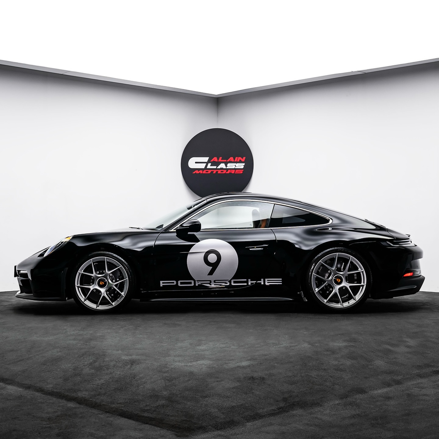 2024 Porsche 911 S/T Heritage, 4/12