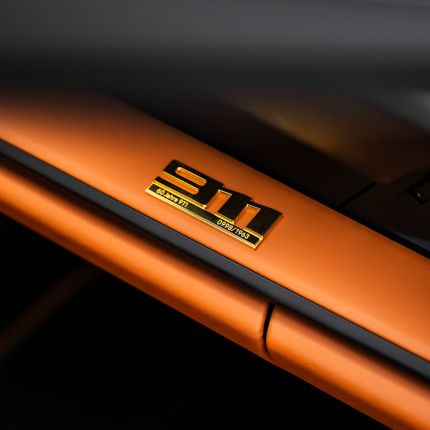 2024 Porsche 911 S/T Heritage, 8/12