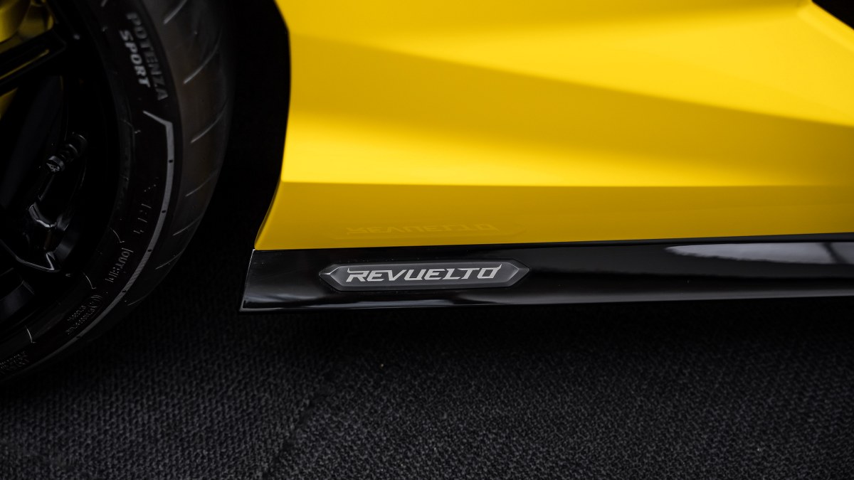 2024 Lamborghini Revuelto, 24/28