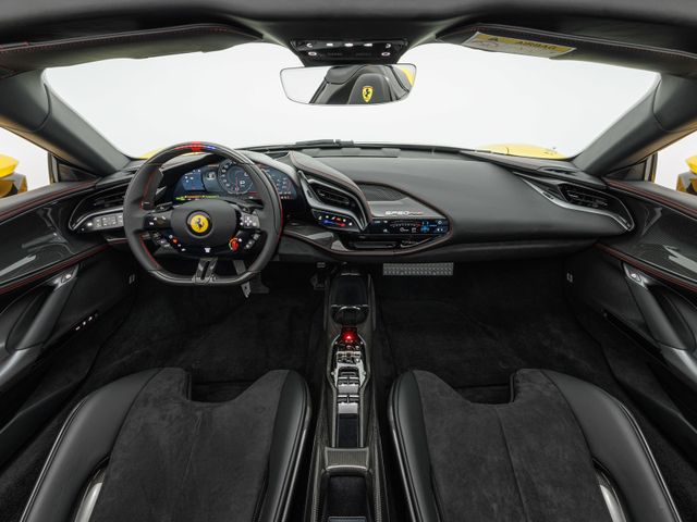 2024 Ferrari SF90 Spider Assetto Fiorano, 3/20