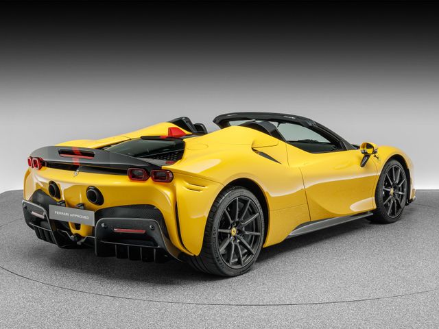 2024 Ferrari SF90 Spider Assetto Fiorano, 5/20