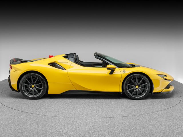 2024 Ferrari SF90 Spider Assetto Fiorano, 6/20
