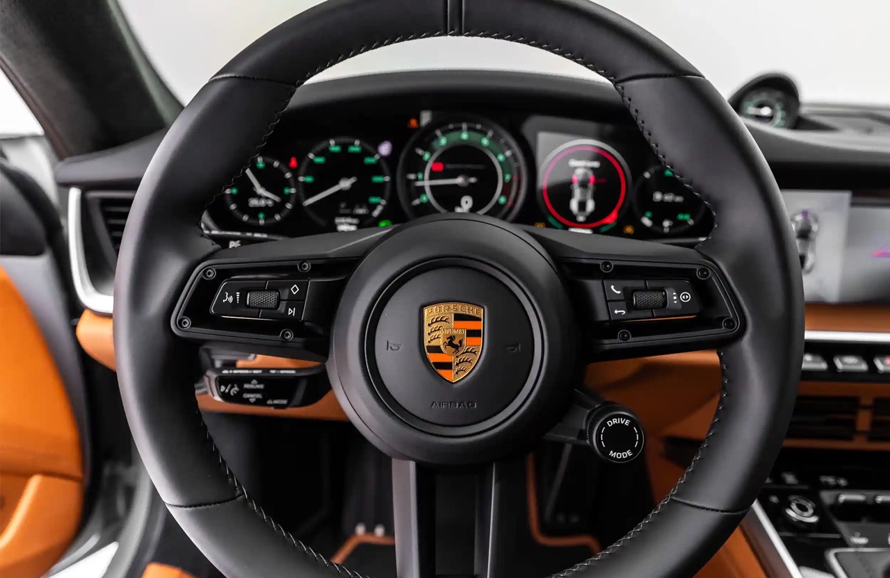 2022 Porsche 911 Sport Classic, 4/17