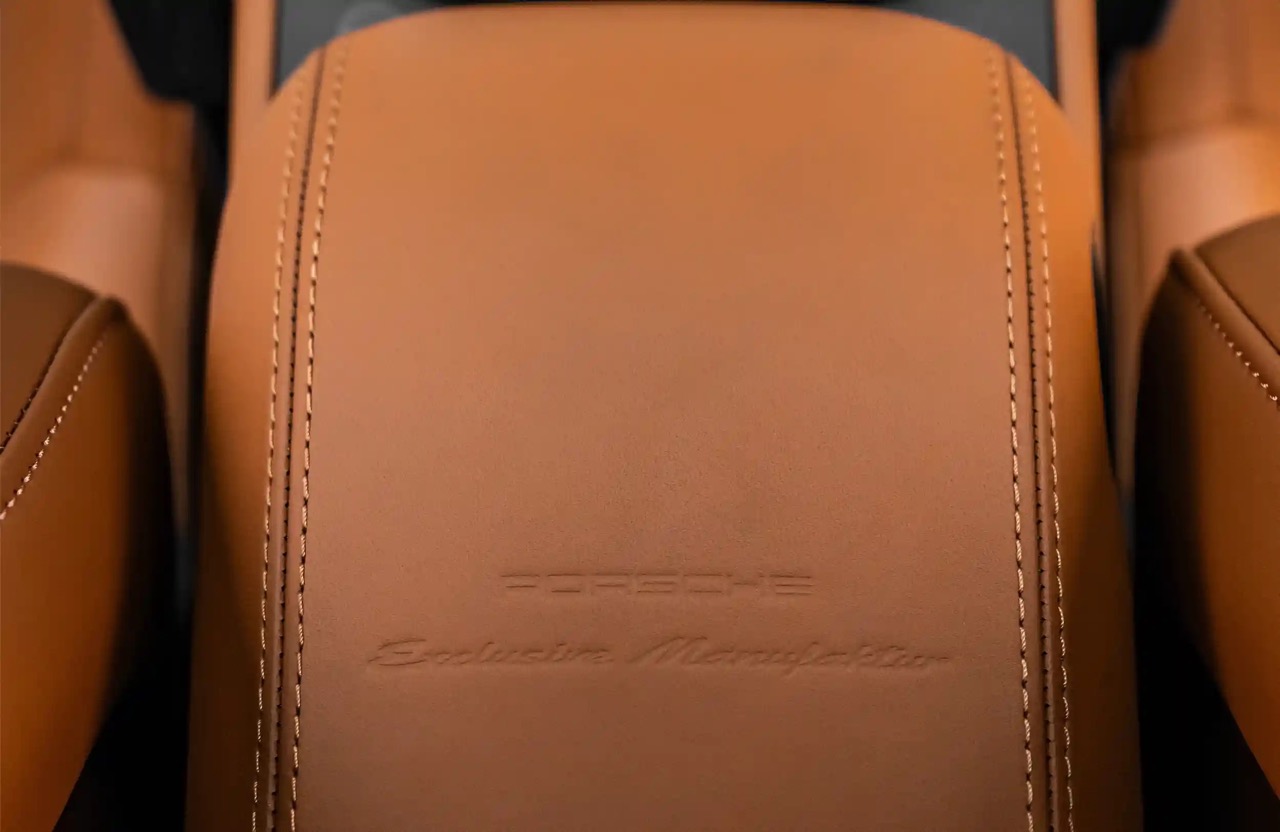 2022 Porsche 911 Sport Classic, 8/17