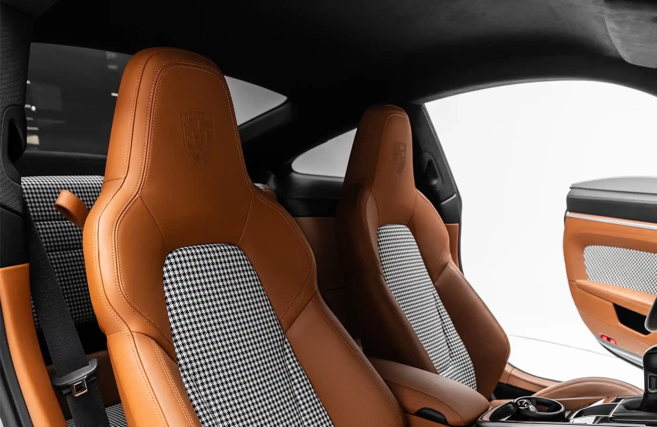 2022 Porsche 911 Sport Classic, 9/17