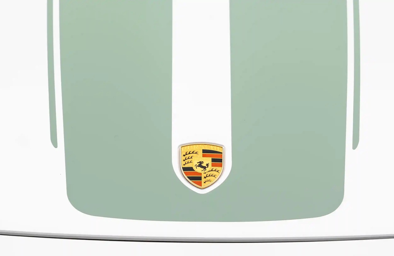 2022 Porsche 911 Sport Classic, 16/17