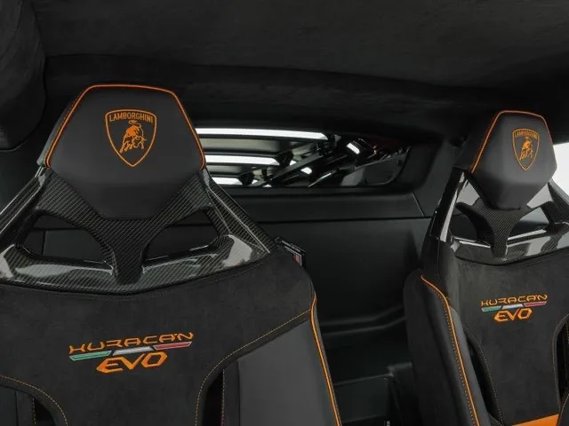 2020 Lamborghini Huracán EVO interior, Alcantara