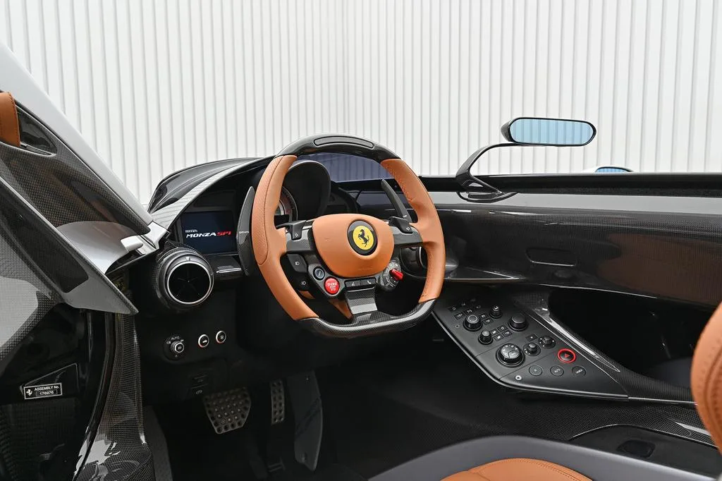 2021 Ferrari Monza SP1 interior, dashboard