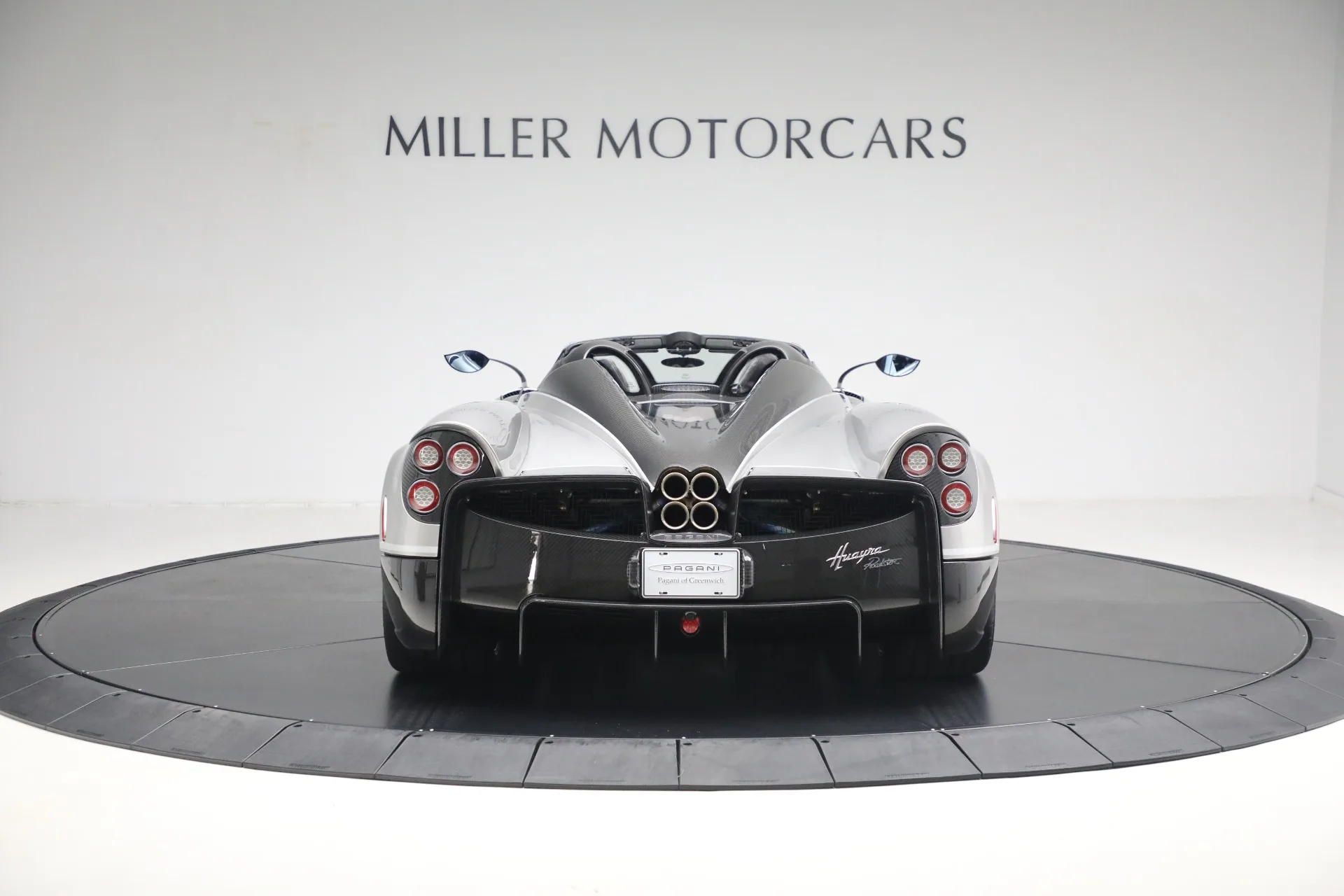 2017 Pagani Huayra Roadster, 3/27