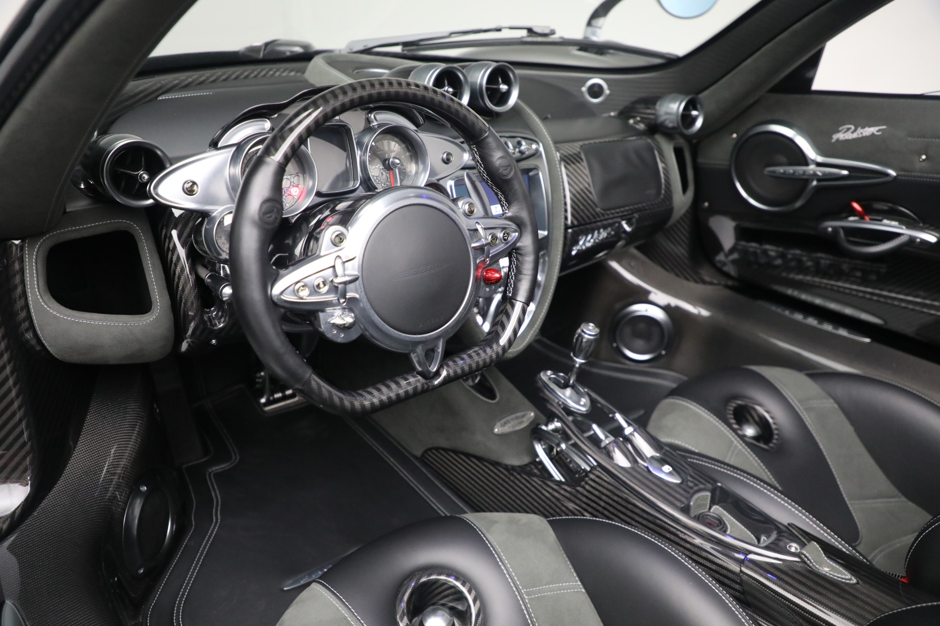 2017 Pagani Huayra Roadster, 8/27