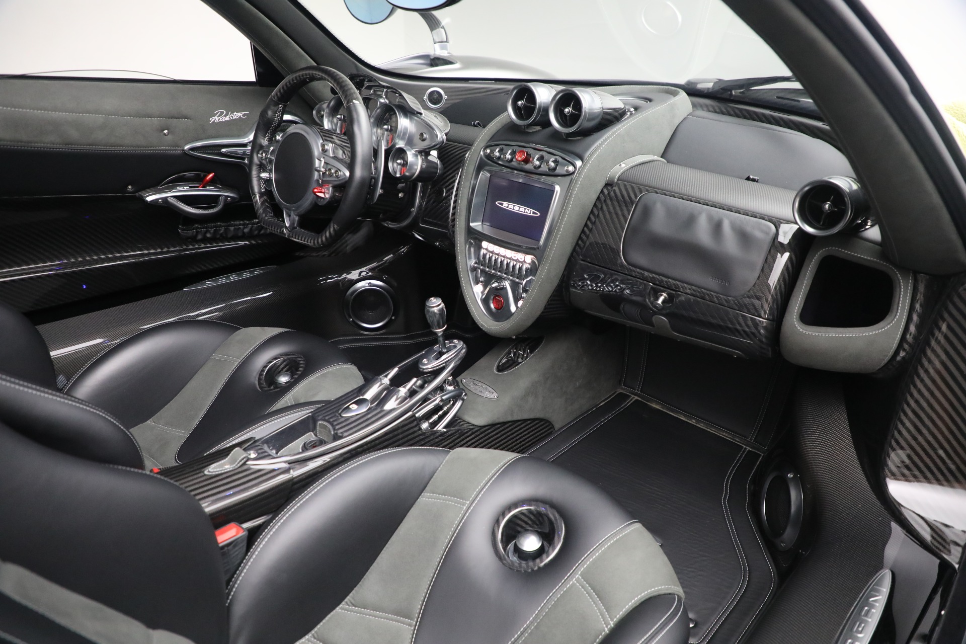 2017 Pagani Huayra Roadster, 12/27