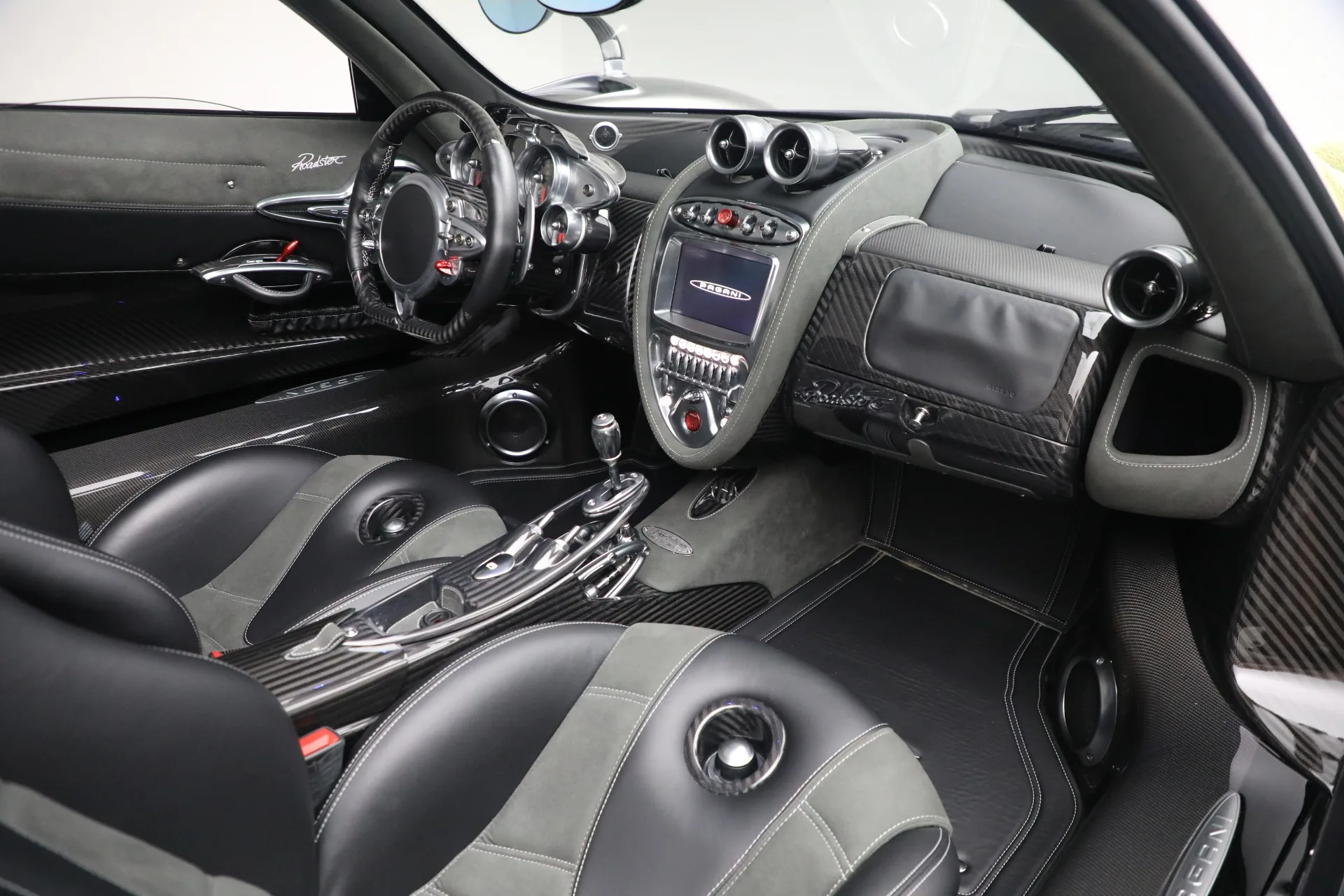 2017 Pagani Huayra Roadster, 12/27