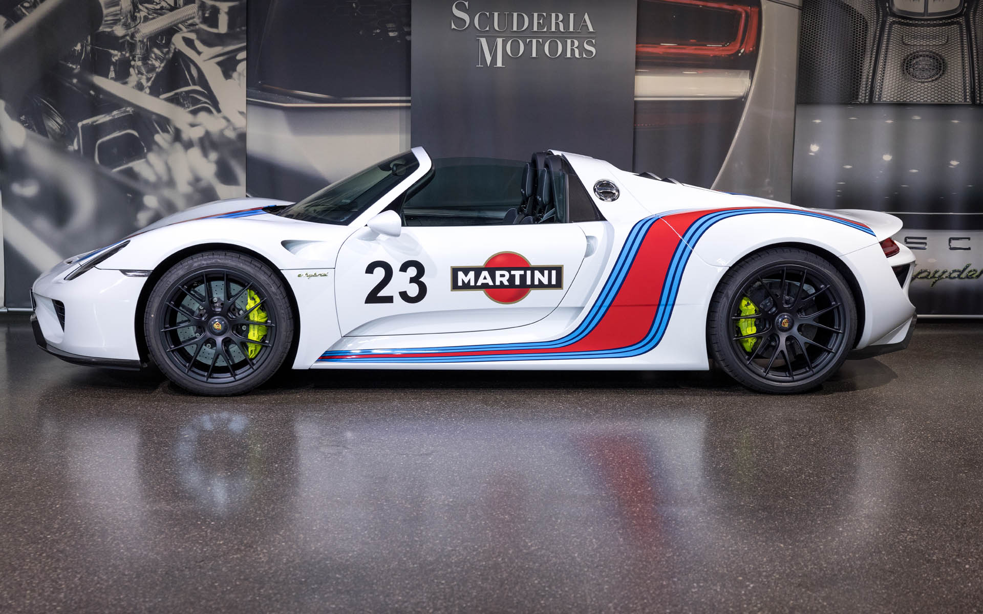 2015 Porsche 918 Spyder Weissach Package Martini Edition, 4/20