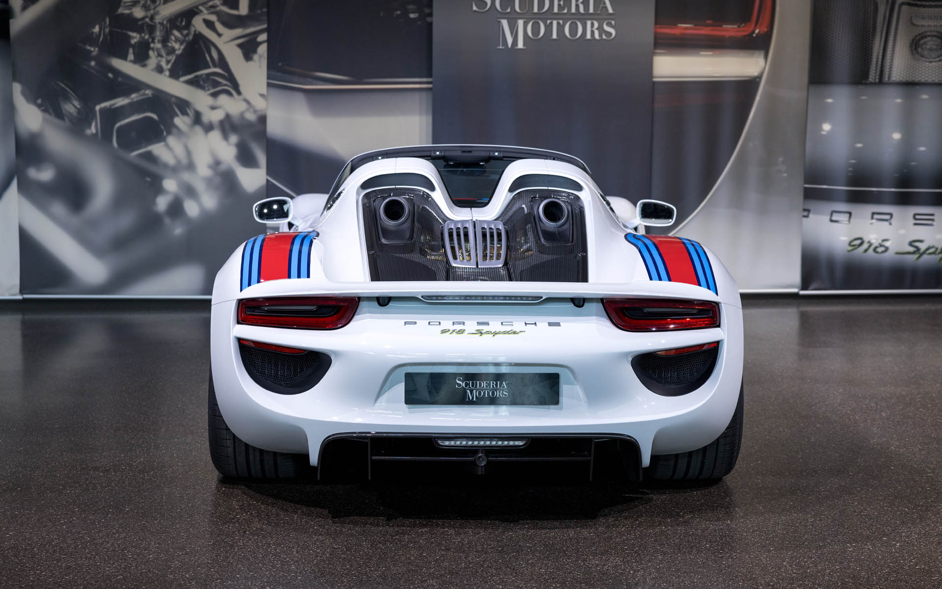 2015 Porsche 918 Spyder Weissach Package Martini Edition, 9/20
