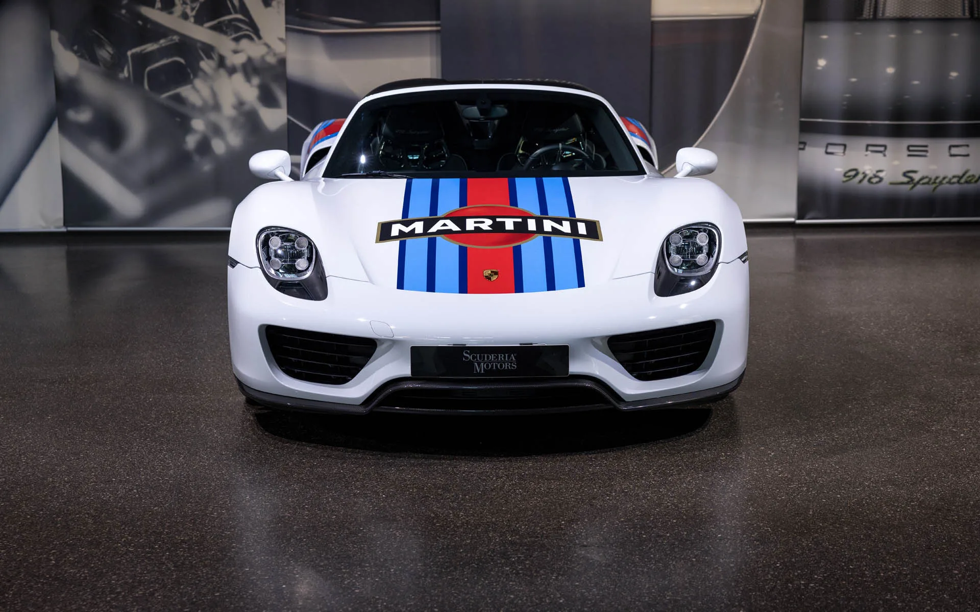 2015 Porsche 918 Spyder Weissach Package Martini Edition for sale, exterior