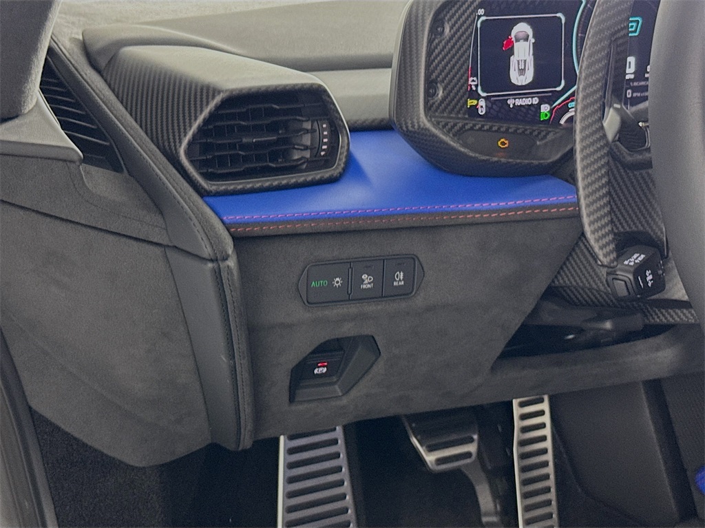 2019 Lamborghini Revuelto, 10/20