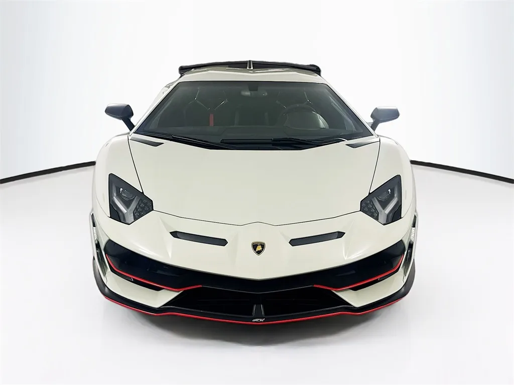 2020 Lamborghini Aventador SVJ