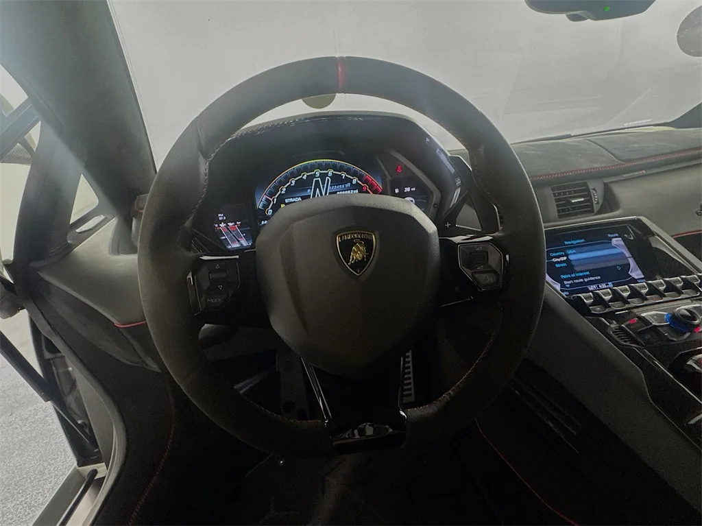 2020 Lamborghini Aventador SVJ interior