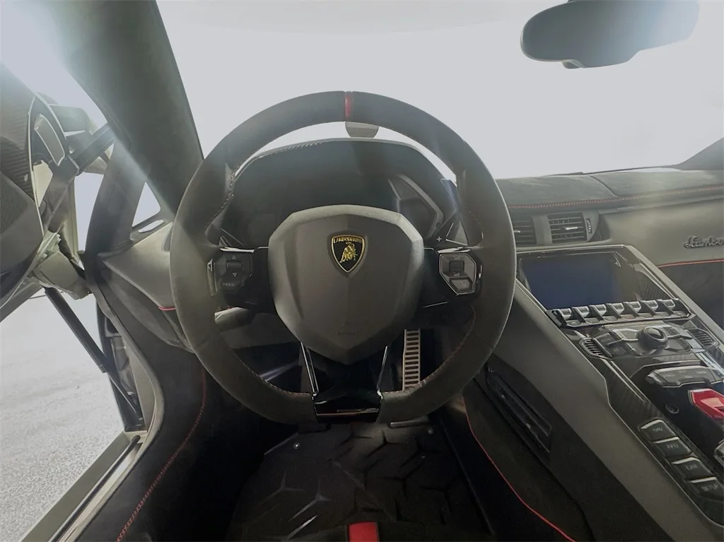 2020 Lamborghini Aventador SVJ interior, dashboard