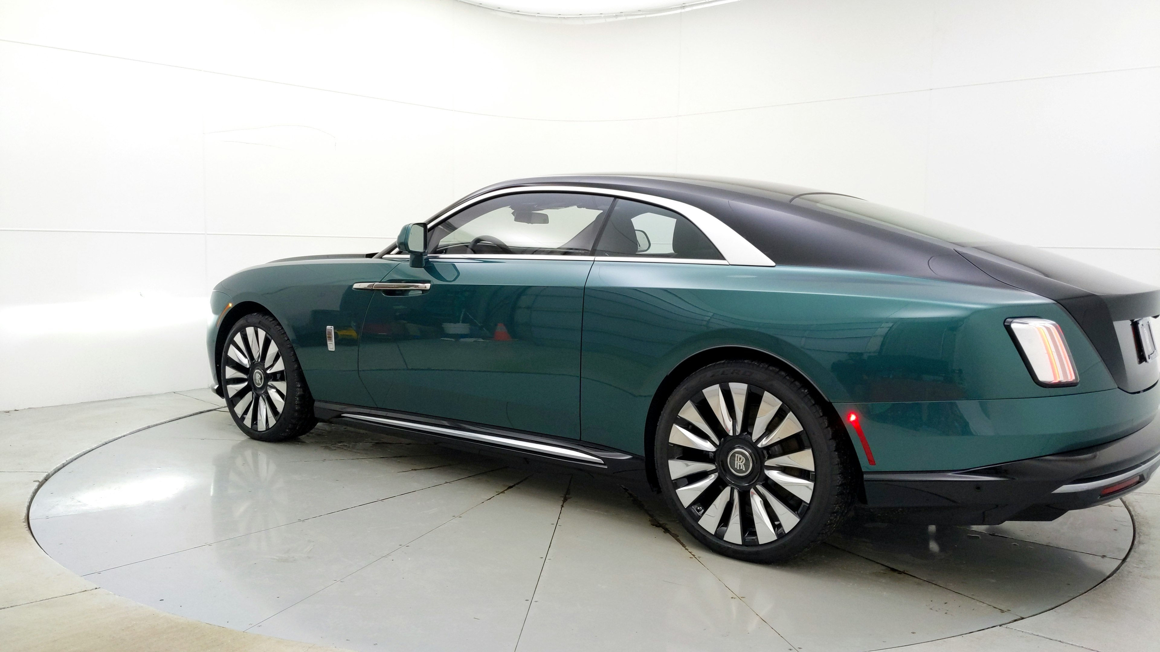 2024 Rolls-Royce Spectre, 5/20